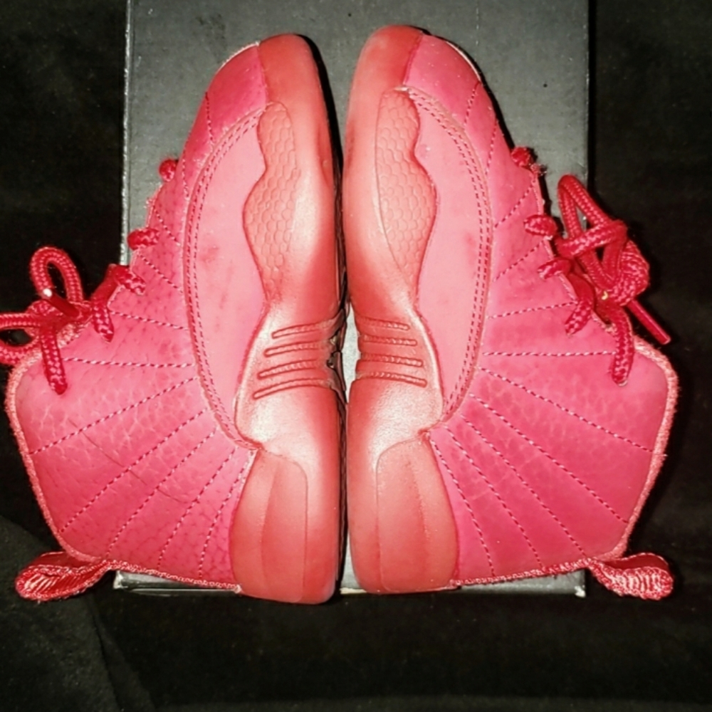 **SOLD** Jordan 12 Retro - Picture 4 of 6